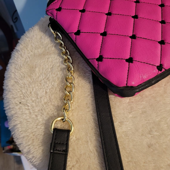Betsey Johnson Pink Quilted Women's Bag - Picture 7 of 7